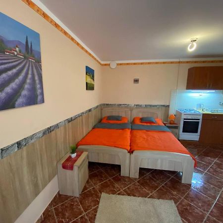 Hajnal Apartman Hajdúszoboszló 외부 사진