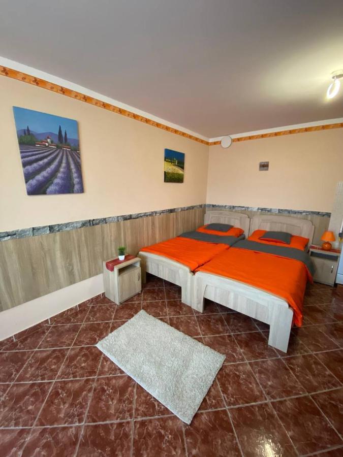 Hajnal Apartman Hajdúszoboszló 외부 사진